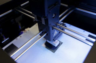 Imprimante 3D du FabLab de Télécom Paristech