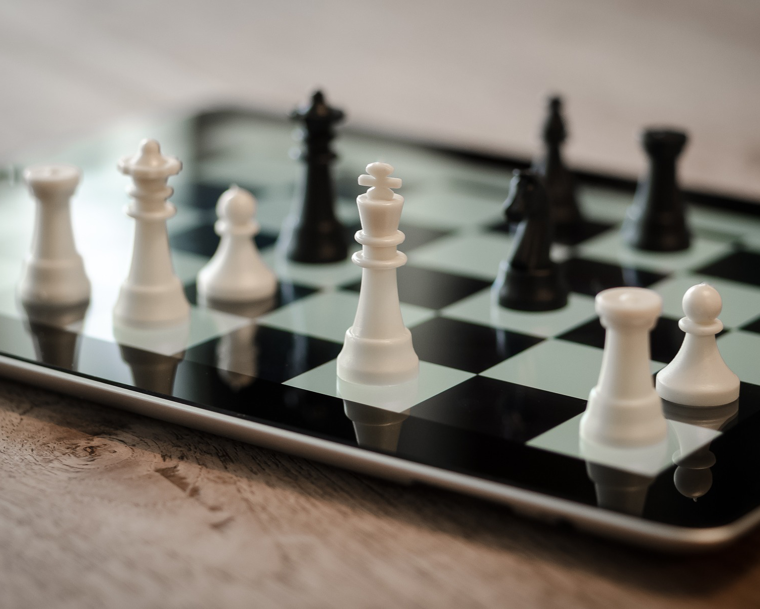 Plutôt que de laisser notre smartphone calculer le meilleur coup sur un jeu d'échecs, pourquoi ne pas épargner sa batterie en déportant le calcul vers un serveur à proximité ?