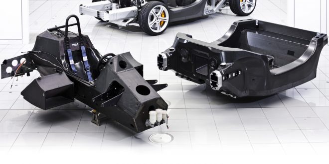 De plus en plus de pièces automobiles sont en composites. Photo : McLaren Automotive Limited.