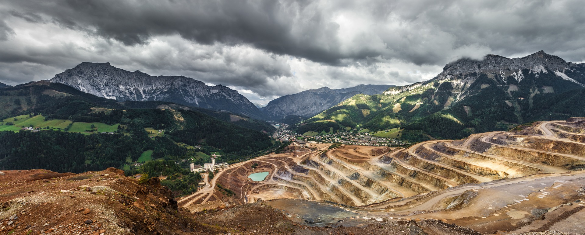 Une mine à ciel ouvert peut avoir un impact visuel considérable sur un paysage.