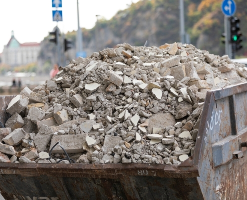 Chaque année, 213 millions de tonnes de déchets sont produites par le secteur du BTP en France (chiffres Ademe).