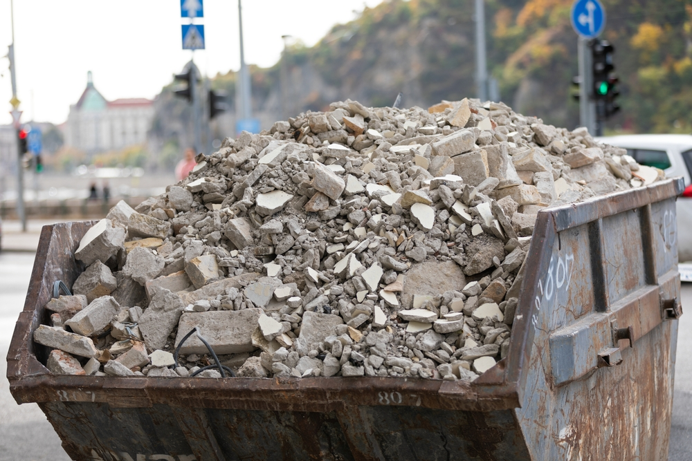 Chaque année, 213 millions de tonnes de déchets sont produites par le secteur du BTP en France (chiffres Ademe).